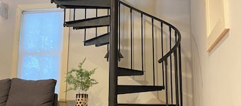 Cozy 1-bedroom guesthouse in beautiful Southfield