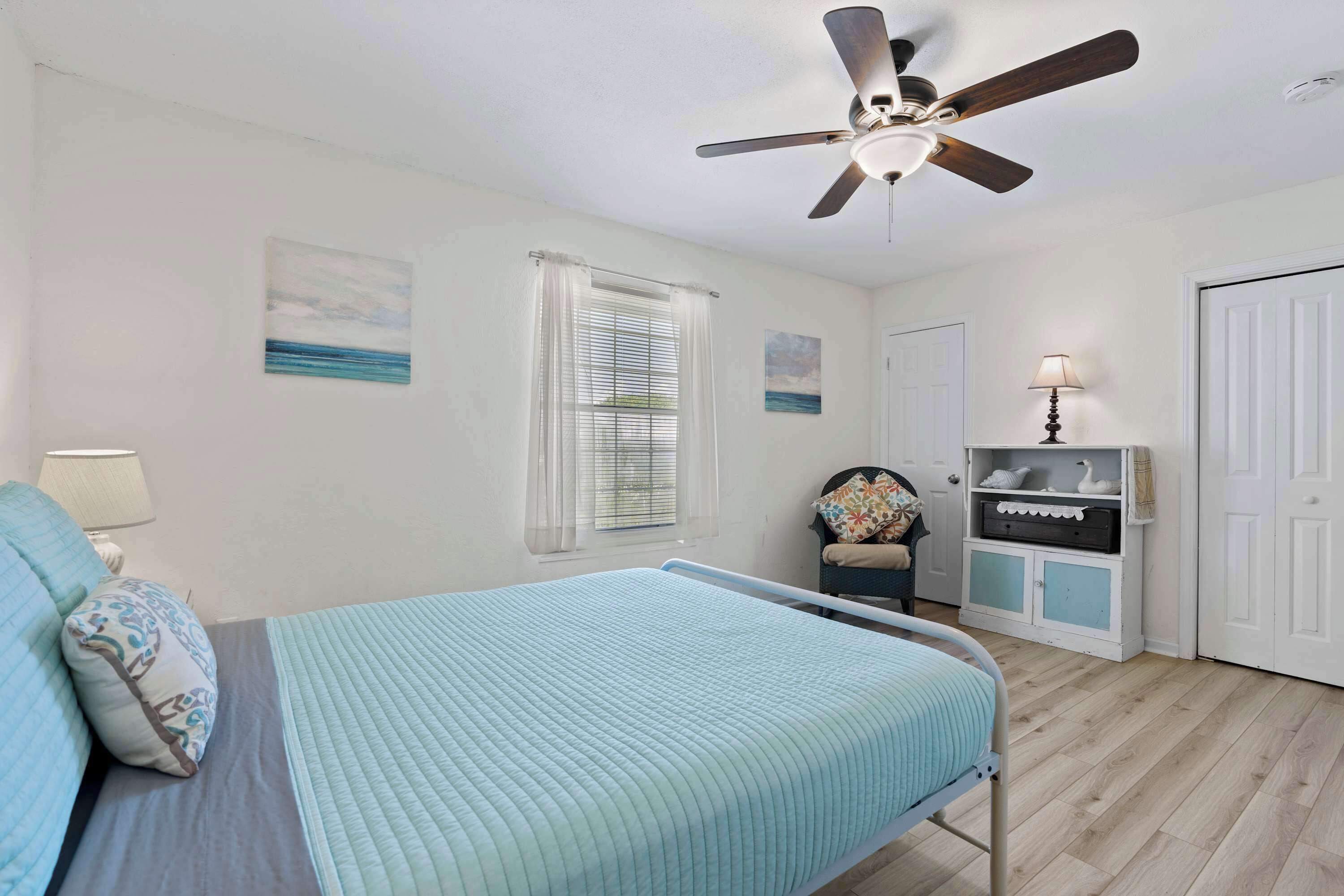 Plenty of storage space and natural daylight.