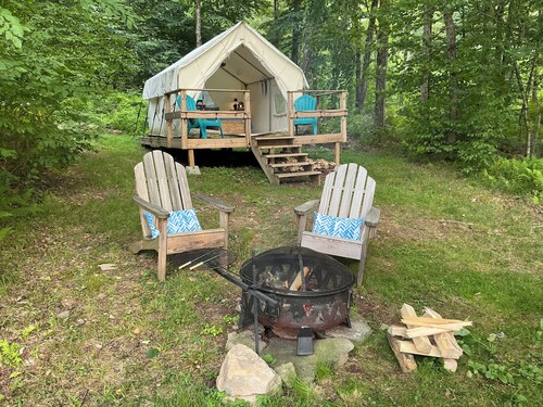 The Woodland Retreat - Private Glamping Under Dark Skies