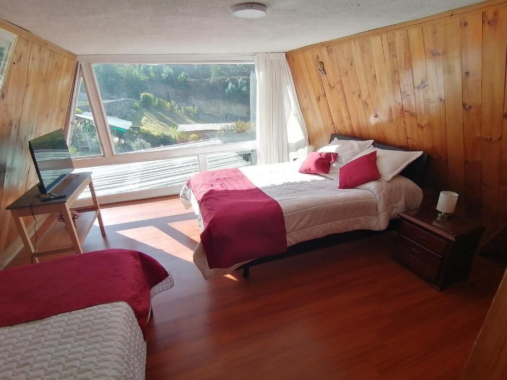 Twin Room, Mountain View