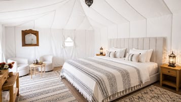 Deluxe Double Room, Desert View | WiFi (free)
