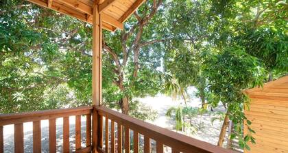 Cabanas 1 in Mangotree SandyBay