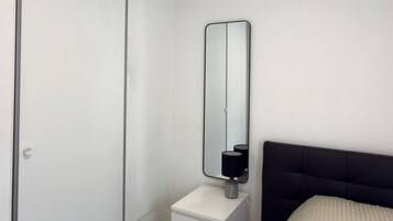 1 Schlafzimmer, Bügeleisen/Bügelbrett, WLAN, Bettwäsche