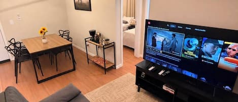 Smart TV, video games
