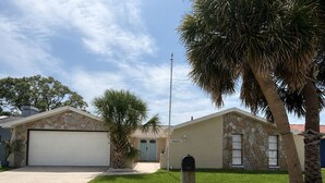 Exterior - Waterfront, Gulf Access, Docks, Fishing, Games, Pool (Port Richey)