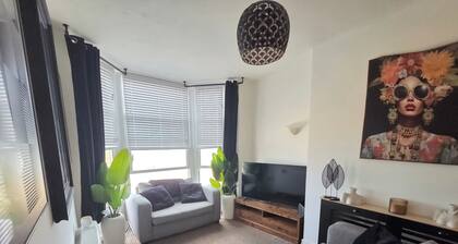 1 Bedroom Beach View Apartment Sleeps 4