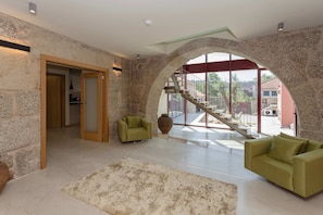 House - Casa do Bacelar by Liiiving (Fafe)