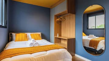 Exclusive Apartment, 1 Double Bed with Sofa bed, Balcony, City View | Iron/ironing board, WiFi (free)