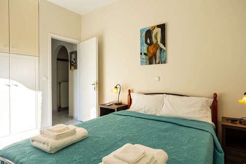 Kyparissia Modern Home Serene Views Calm Vibes