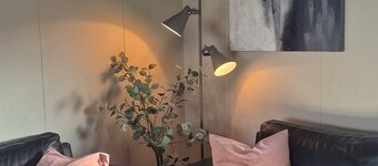 새로 리노베이션한 집, 11명, 5베드룸  
