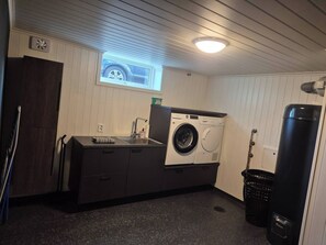 Ferienhaus, 5 Schlafzimmer, Balkon | Wäschereiservice