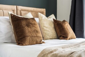 Room - Modern Double Studio Flat | Coventry CV2 | Parking (Coventry)