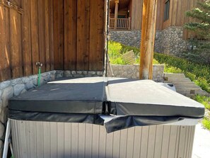 Utendørs boblebad