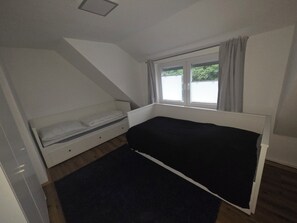 WiFi, bed sheets - Vacation Rental in the Heart of Gieselwerder (Wesertal)