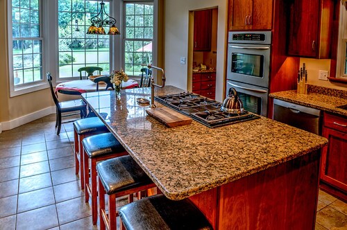 Spacious 5-bedroom Chalet by the Pond.
Elk Mountain Ski Resort and Golfing