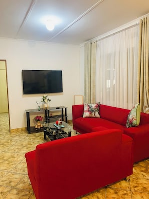 Comfort Single Room, Kitchen | Living area - Cosy guest house (Durban)
