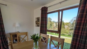 Unclassified image, 5 of 14, button - Beech Lodge | Hot Tub Retreat near Loch Ness (Kiltarlity)