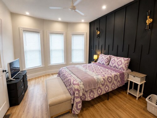 Spacious 4BR Home in Downtown Dayton -2 Full Baths-Sleeps 10