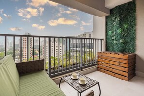 Elite Apartment, 1 Double Bed, Balcony, City View | Balcony - StayHome - Moema Cyrela - Piscina & Gym (São Paulo)