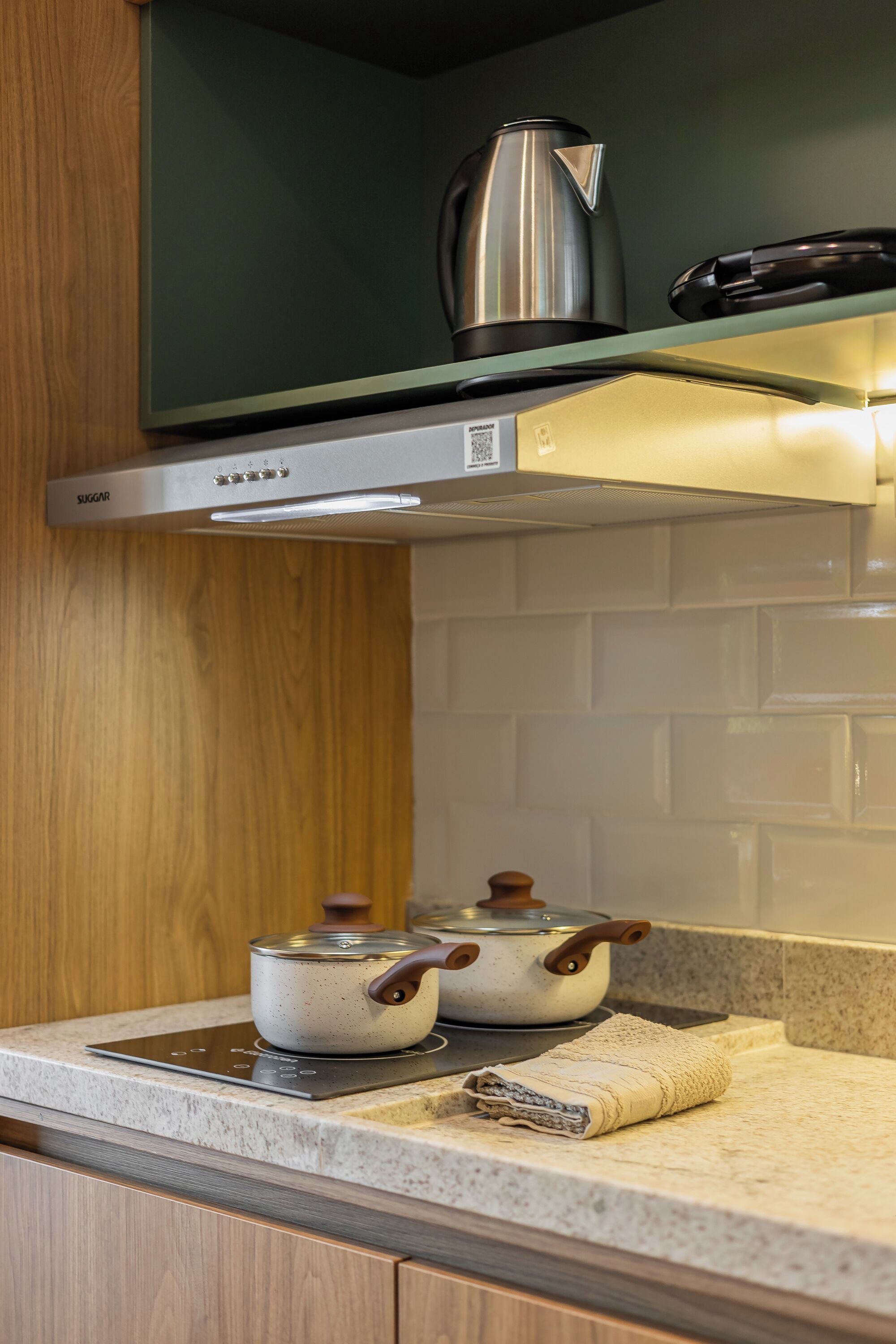 Apartamento Elite, 1 cama doble, balcón, vistas a la ciudad | Cocina privada