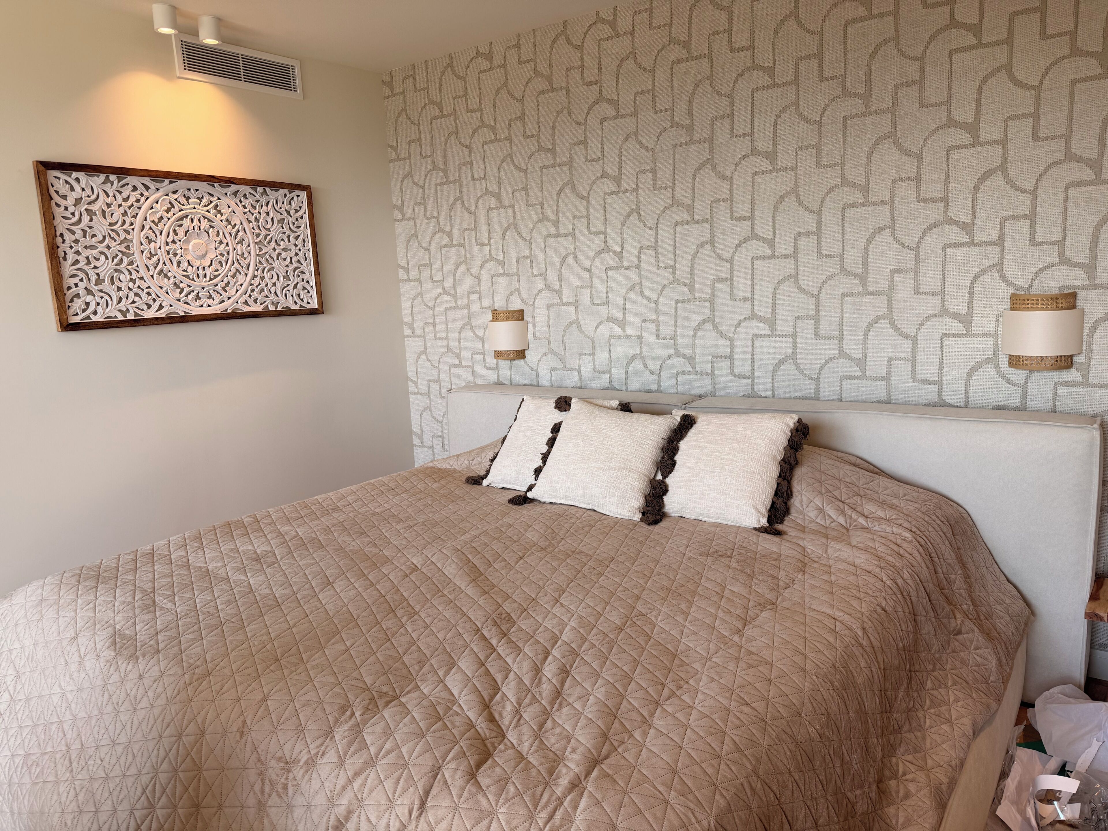 4 chambres, fer et planche à repasser, Wi-Fi, draps fournis