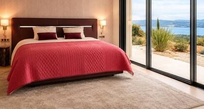 Villa Domaine du Col: Pool, Jacuzzi, Exceptional View, 5 Minutes from the Beaches