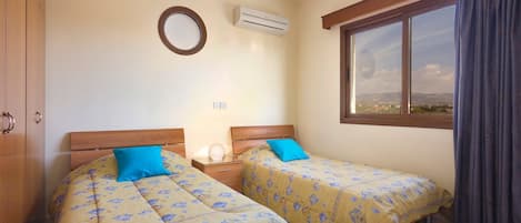 4 dormitorios, tabla de planchar con plancha, wifi gratis y ropa de cama