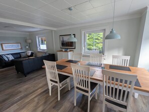 Dining - Vrbo Property (Klingenthal)