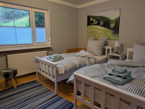 WiFi, bed sheets - Vrbo Property (Klingenthal)