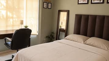 1 habitación, tabla de planchar con plancha, wifi gratis y ropa de cama