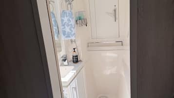Dusche, Handtücher, Seife, Shampoo