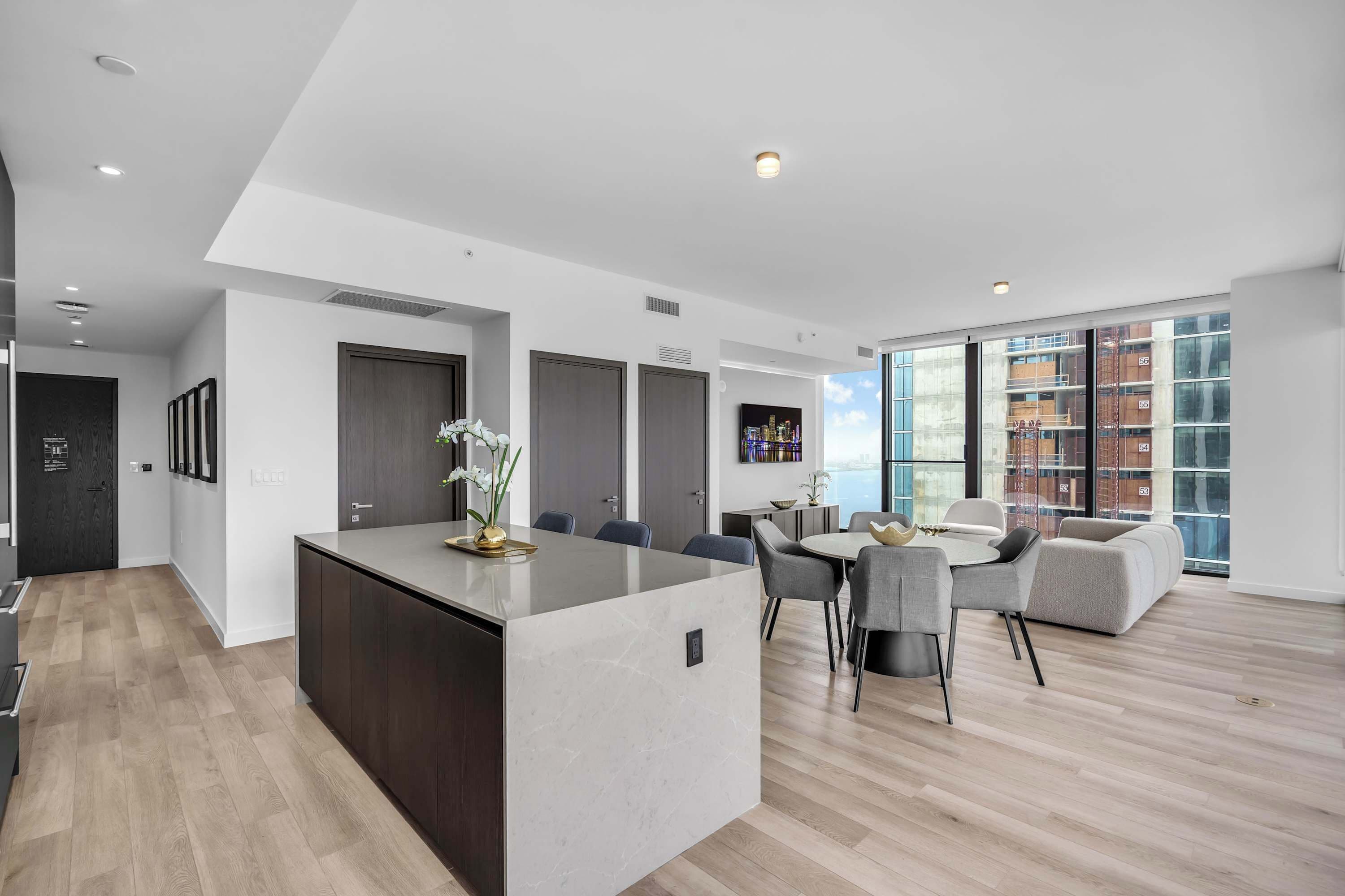 Leilighet, 1 kingsize-seng, balkong, byutsikt (Skyline Miami) | Innvendig