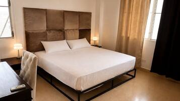In-room safe, free WiFi