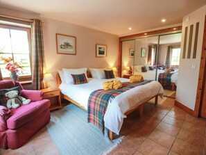 2 chambres, accès au Wi-Fi (inclus), décor unique, ameublement unique