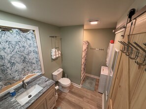 Towels, soap, toilet paper - 180 Acre Forrest Retreat, Private Trails, Natural Springs, Near Red River Gorge (Stanton)