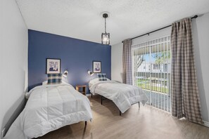 3 dormitorios, tabla de planchar con plancha, wifi y ropa de cama