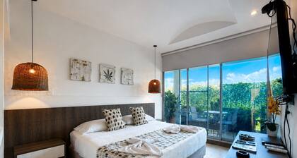 Hotel Four20 Zensi - Meta