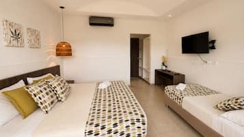 Superior Triple Room, Balcony, Garden View | Premium bedding, WiFi (free), individually decorated