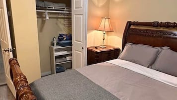 3 Schlafzimmer, Bügeleisen/Bügelbrett, WLAN, Bettwäsche