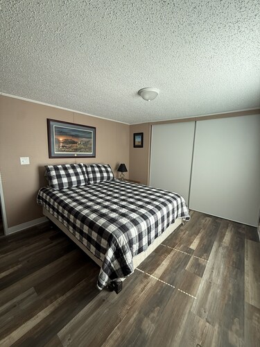 Peaceful 3-Bedroom home on Lake Oahe