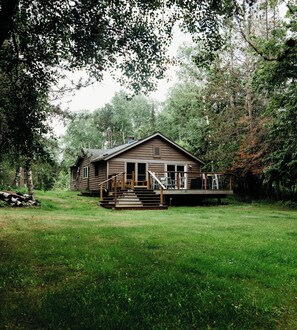 Exterior - Lakefront Cabin Near Duluth (Duluth)