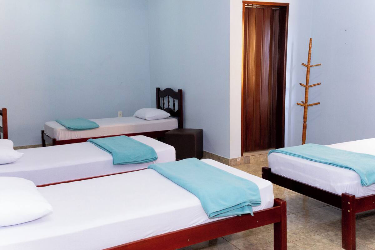 Desk, laptop workspace, WiFi (free), bed sheets