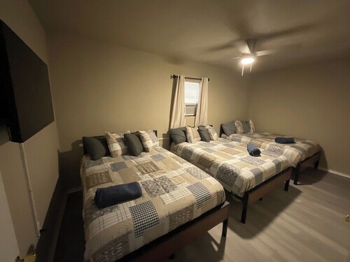 Enjoyable 4-bedroom house with AC in charming Big Spring