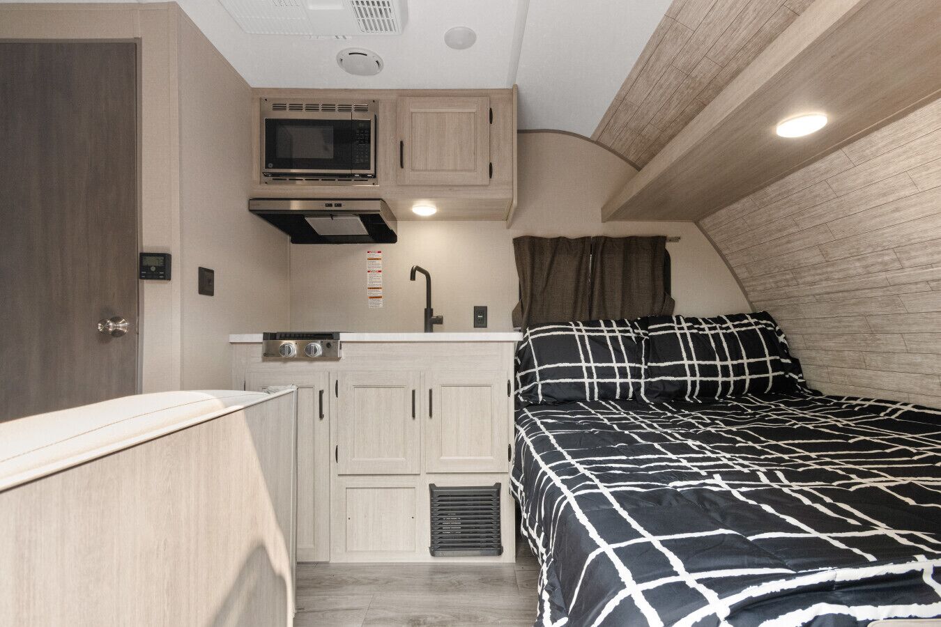 12 bedrooms, WiFi