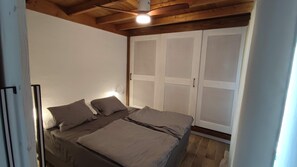 1 soverom, strykejern/-brett, wi-fi og sengetøy