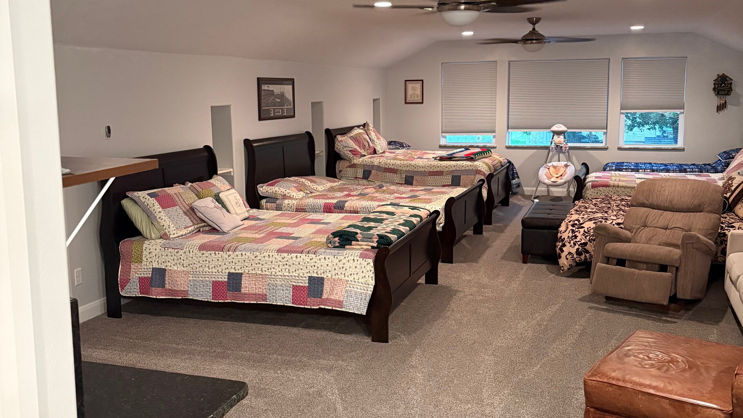 1 bedroom, iron/ironing board, internet, bed sheets