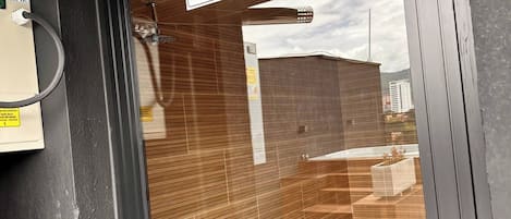 Apartment, 2 Bedrooms, Patio | Exterior detail