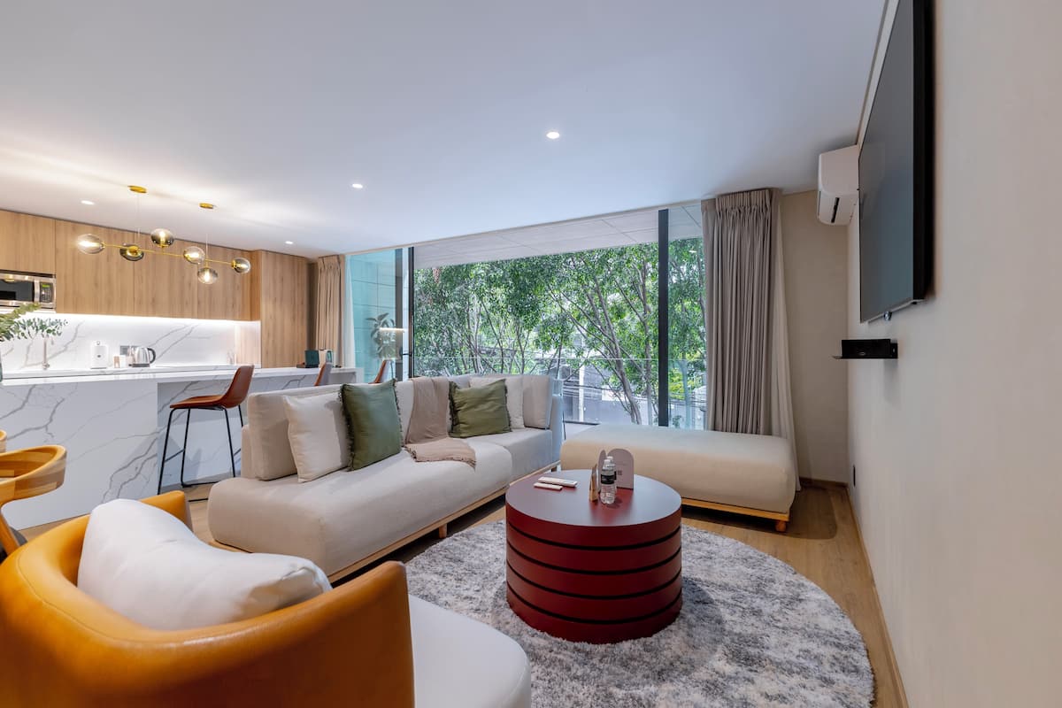 Superior Apartment, Balcony, City View | Living area