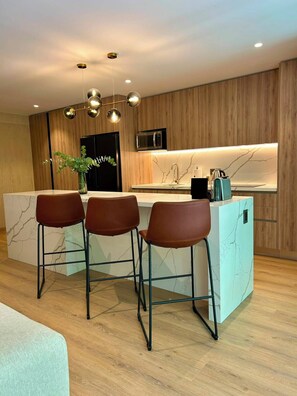 Apartemen Superior, balkon, pemandangan kota | Dapur pribadi