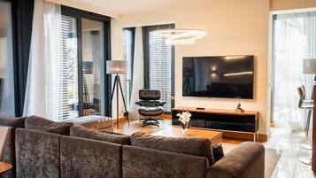 Apartment, River View | Living area